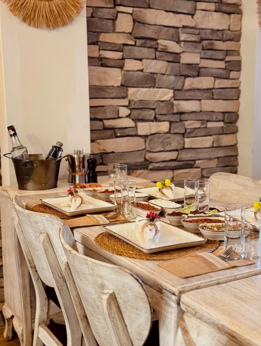 Dining Table Setting